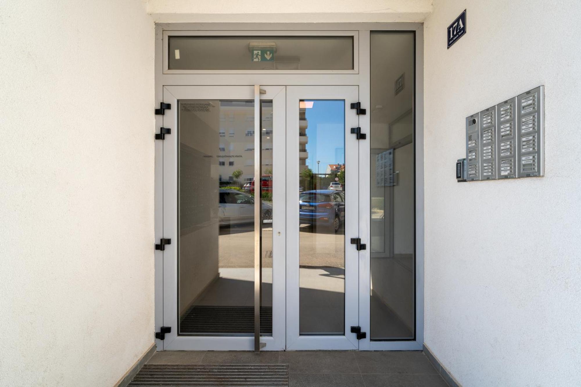 Apartment Stella Maris 2bdr, Balcony, Sea View, Garage, Bbq Zadar