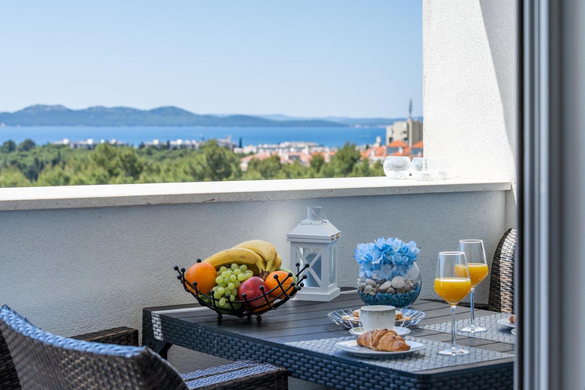 Stella Maris 2bdr, Balcony, Sea View, Garage, Bbq Apartment *